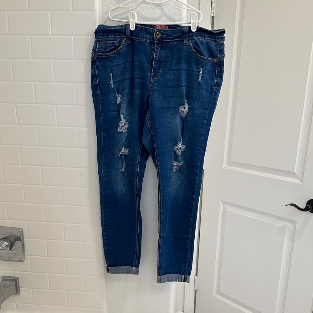 Wax Jean Blue Skinny Jeans with Distressed Details
